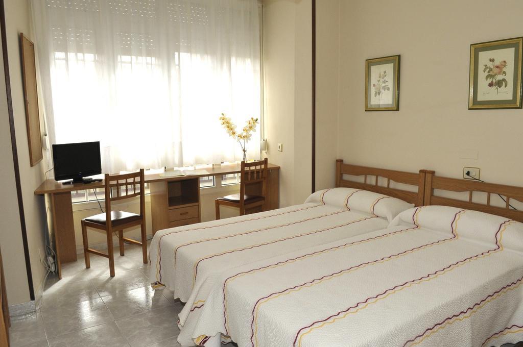 Pr Nimo Hotel Santiago de Compostela Room photo